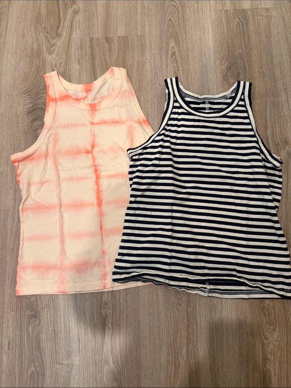 Set of 2 Everlane Tanks